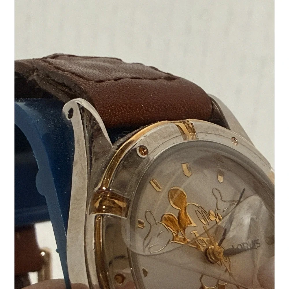 DISNEY 75th Everlasting Time Watch Collectors Club VII - Castle‎ and Watch #2153